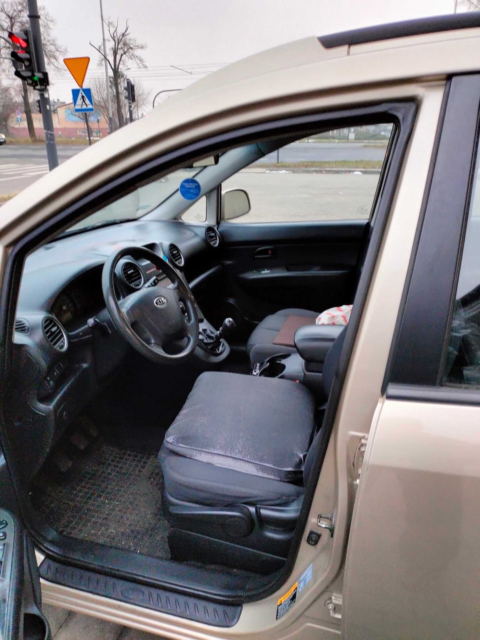 sprzedam auto rodzinne