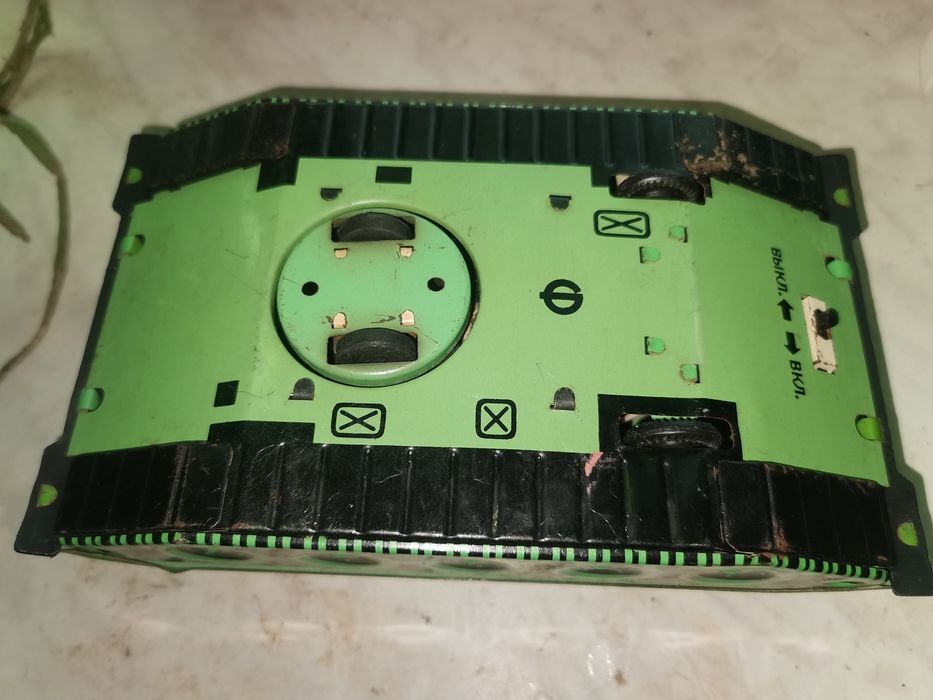 Редкие игрушки  СССР бронетранспортер и танк