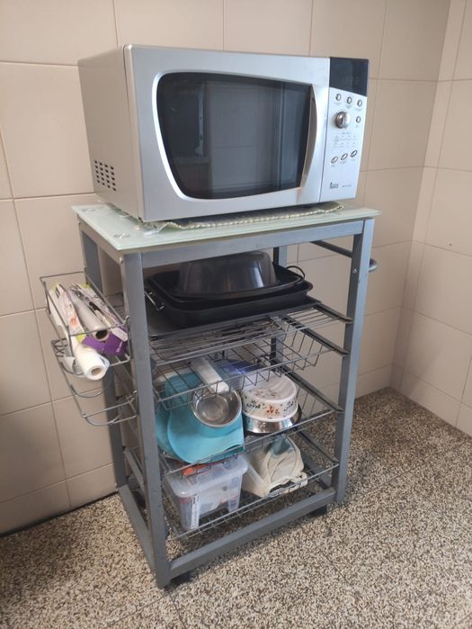 Móvel cozinha para microondas