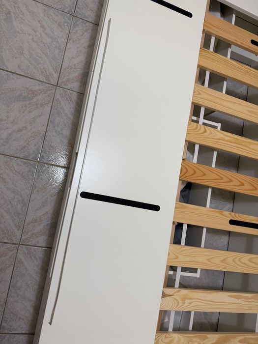 Cama branca nunca utilizada ikea 90x200