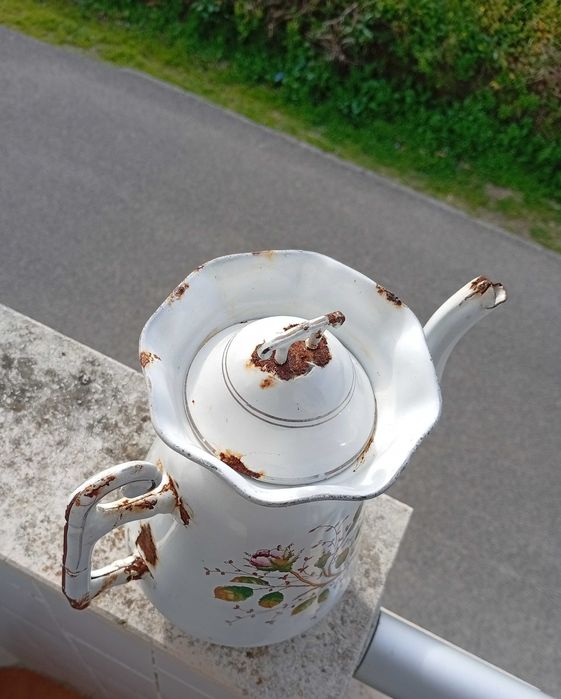 Cafeteira antiga esmaltada Beggin