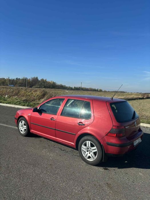 Volkswagen Golf 4 1.6 benzyna plus gaz 2001r