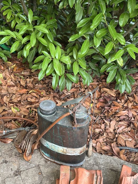 Pulverizador de cobre a funcionar