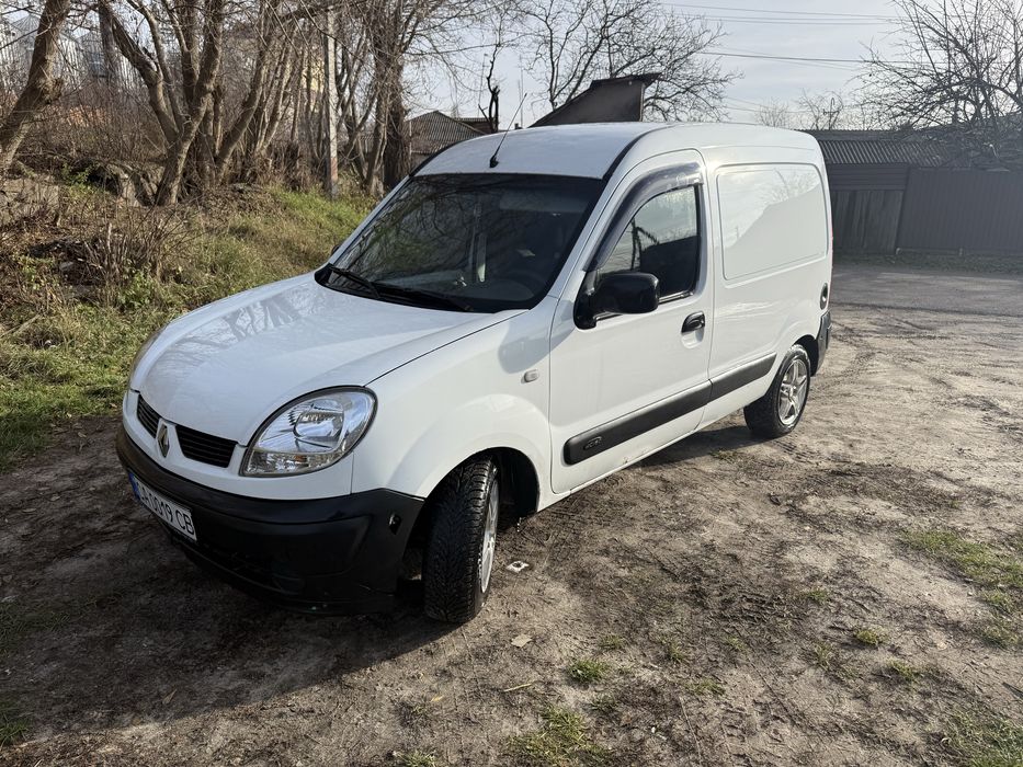 Рено кенго в хорошому стані