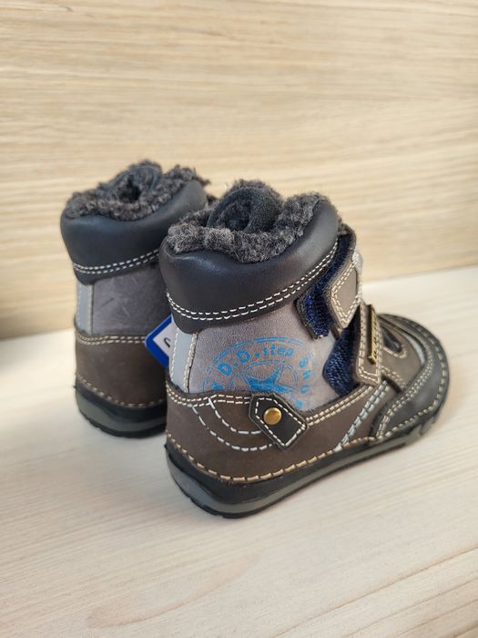 Дитяче шкіряне зимове взуття D.D.step, виробник Угорщина