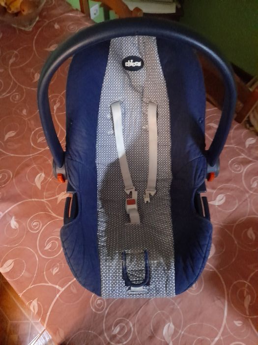 Baby cocks de baloiço