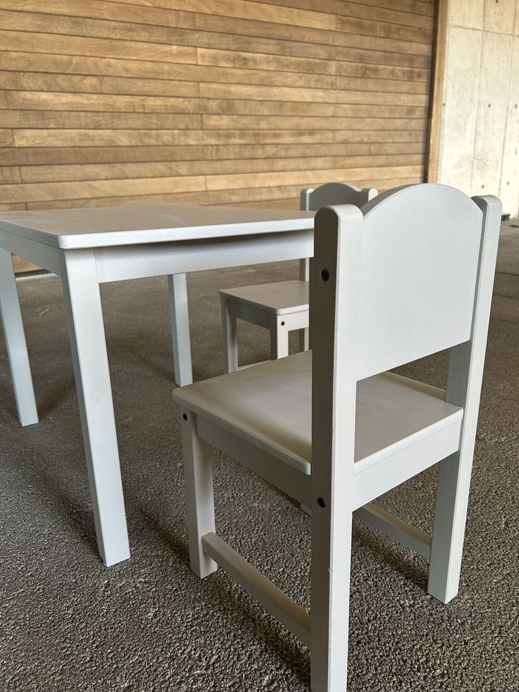 Vendo MESA e 2 CADEIRAS de Criança, Cinza Claro, Ikea.