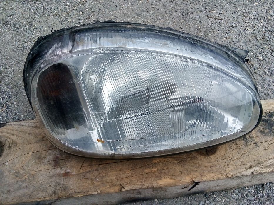 Фара Opel corsa, combo випуск 1998 року