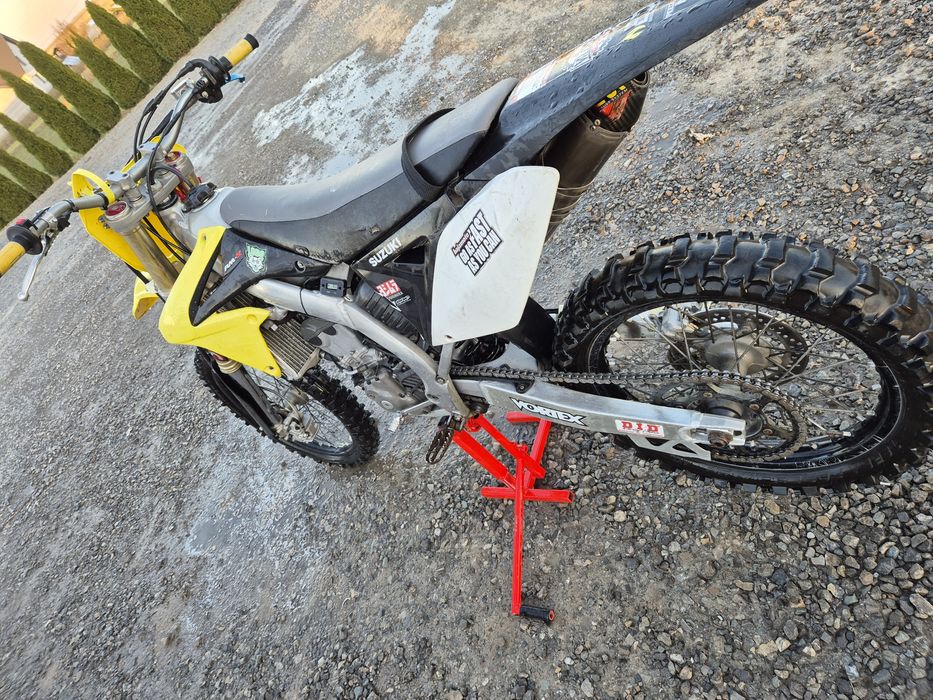 Suzuki rmz 250 Wtrysk