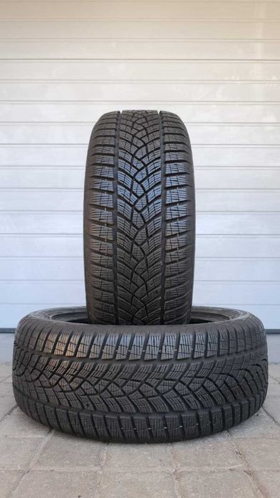 2 sztuki opony zima 215/55/17 Goodyear  98V XL (OL603/OH)