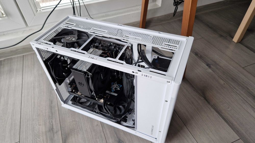 Komputer PC do gier (Ryzen 5 5600x, RX7600, 32Gb Ram, SSD 512Gb)