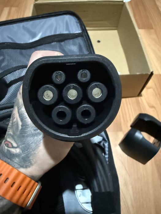 Przenośna ładowarka do pojazdow elektrycznych EV 3 kW Dé