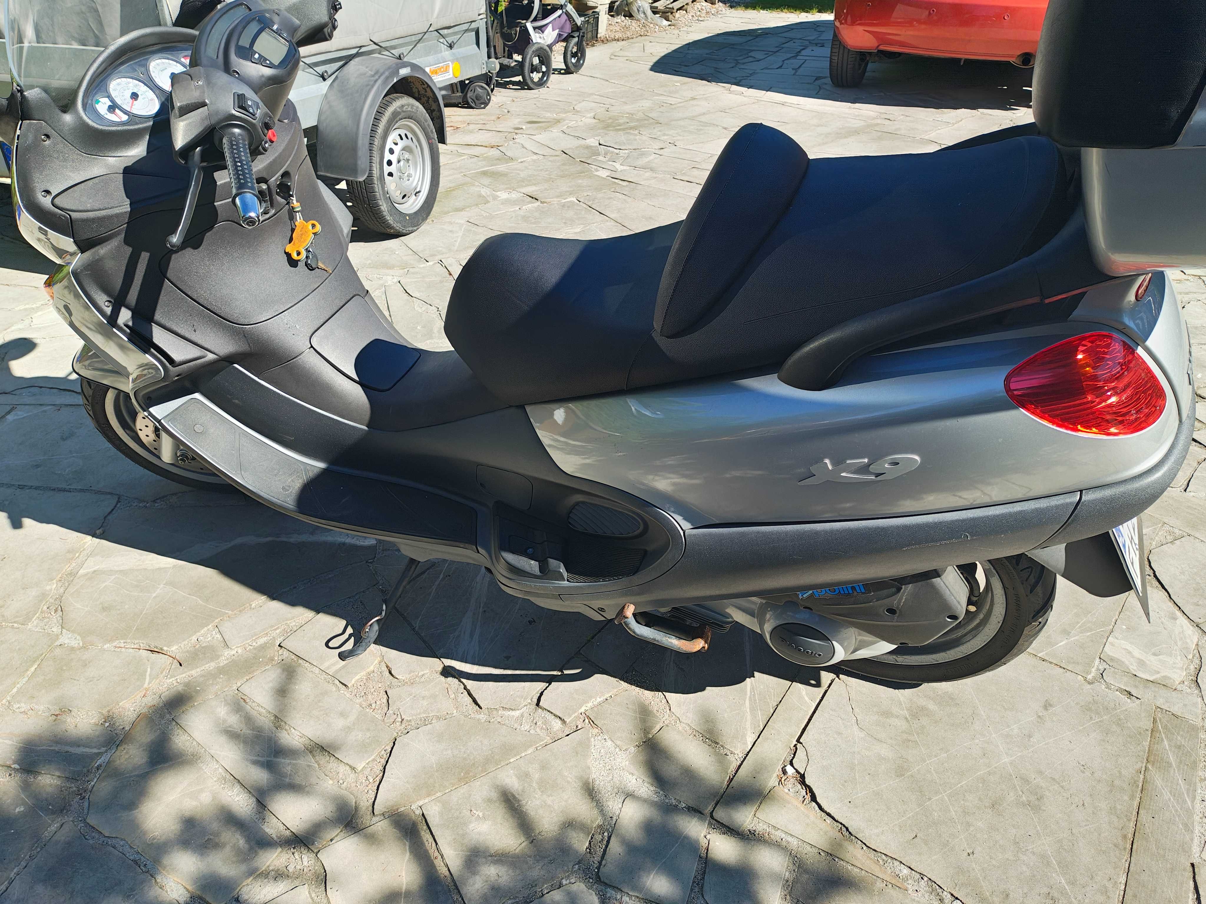 Skuter Piaggio X9 125 cc