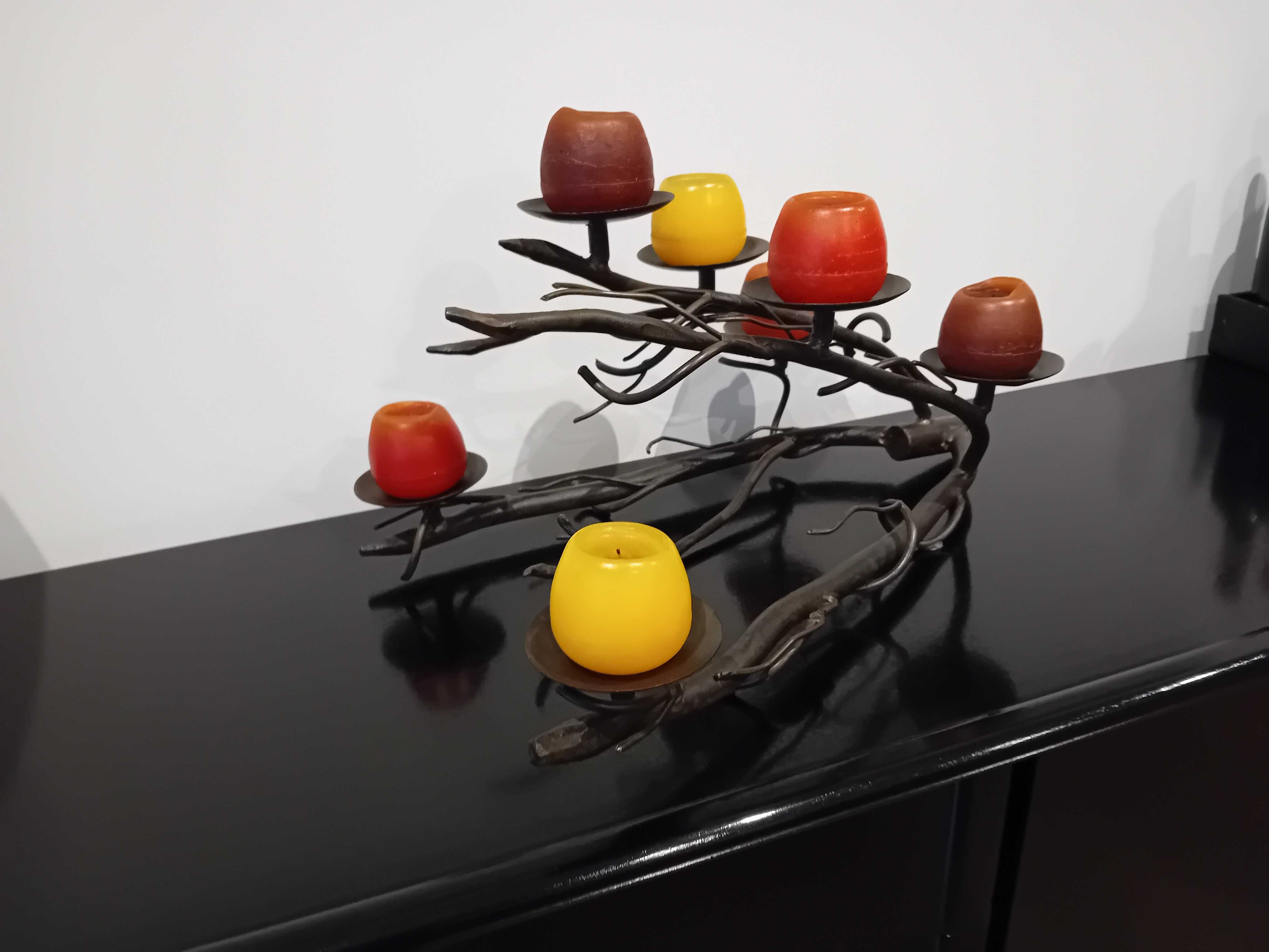 Suporte para velas em ferro para decoração de mesa ou movel