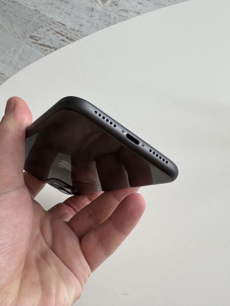 iPhone 11 64Gb Black iCloud lock