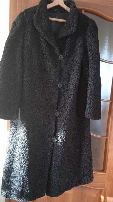 Futro czarne karakuły