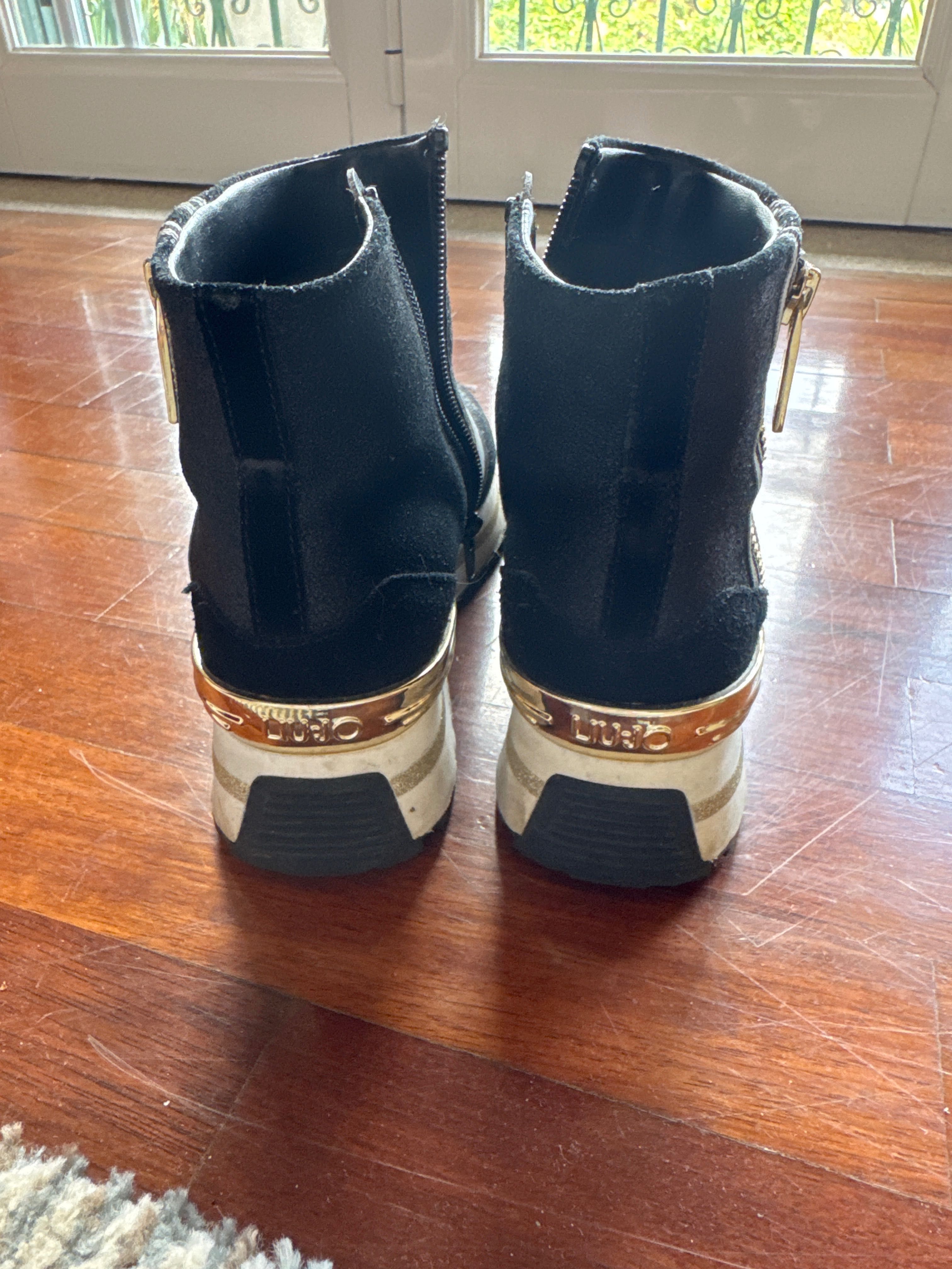Botas Liujo pretas n36