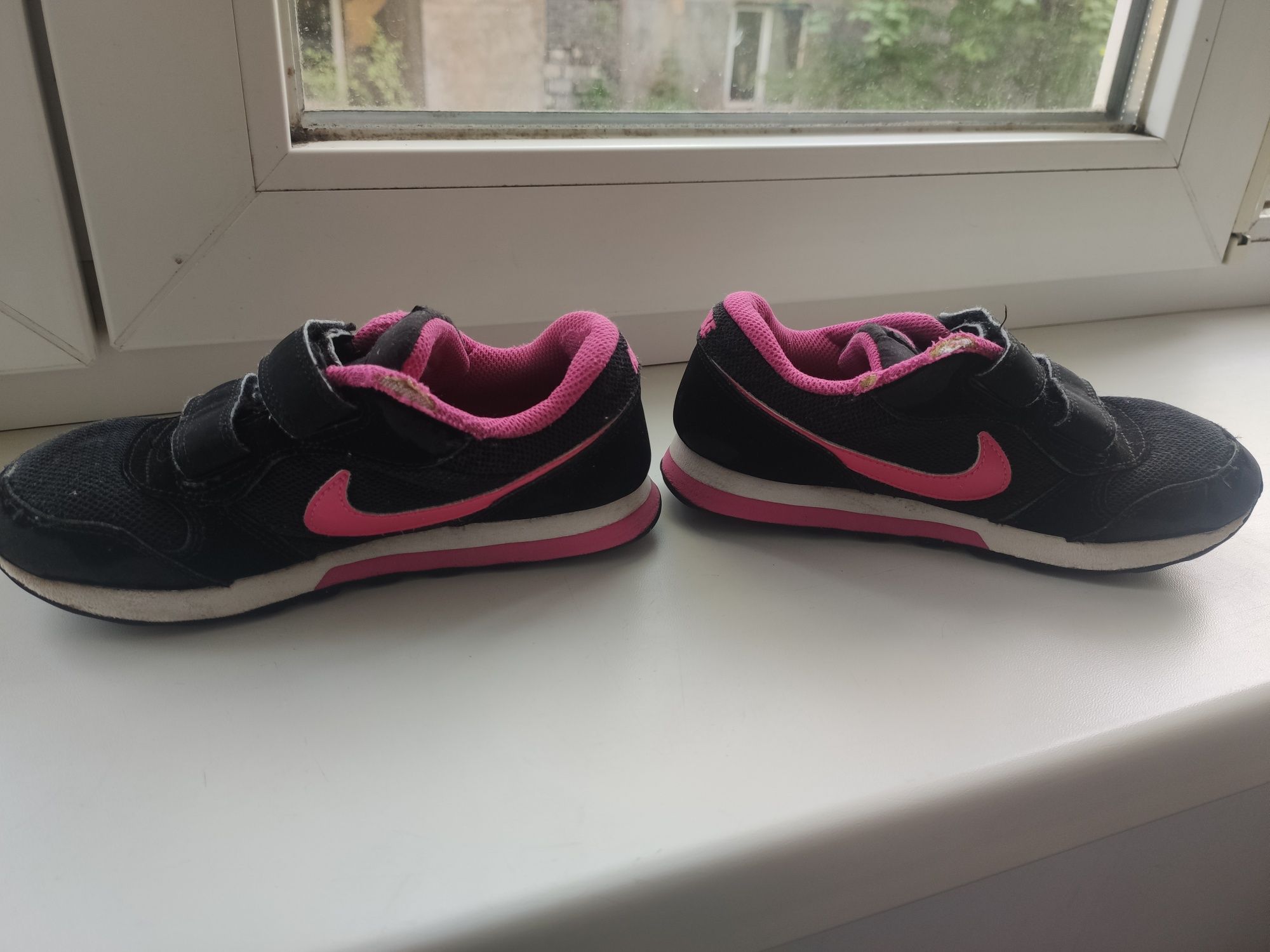 Кросівки nike md runner 31 р 19 см кроссовки