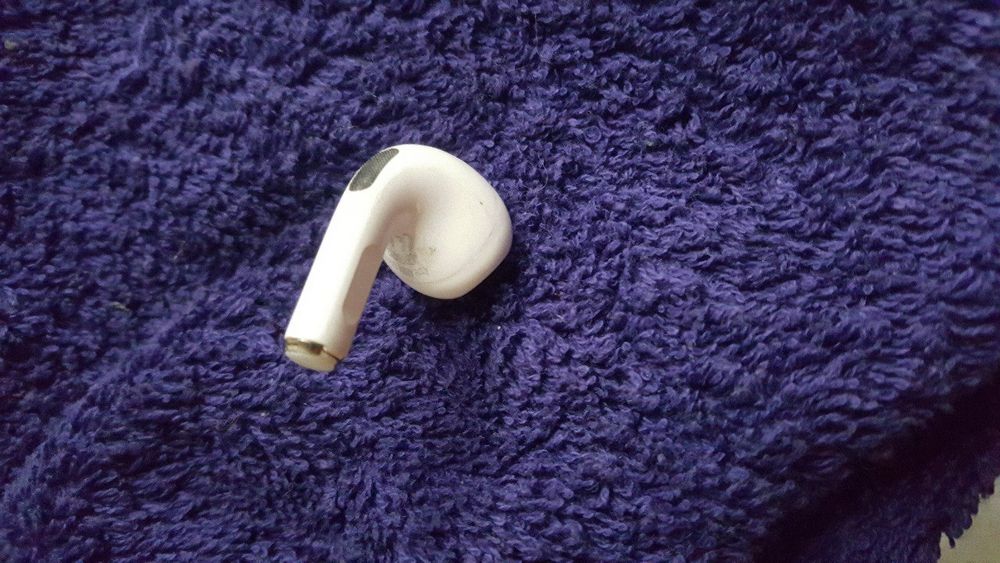 Правый наушник Airpods pro 1 поколения a2084