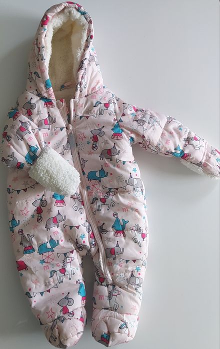 Kombinezon niemowlęcy