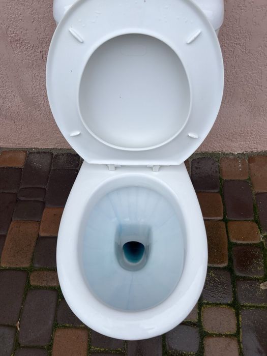 Продам б/у унітаз