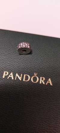 Pandora klips przezroczyste kamienie Pave
