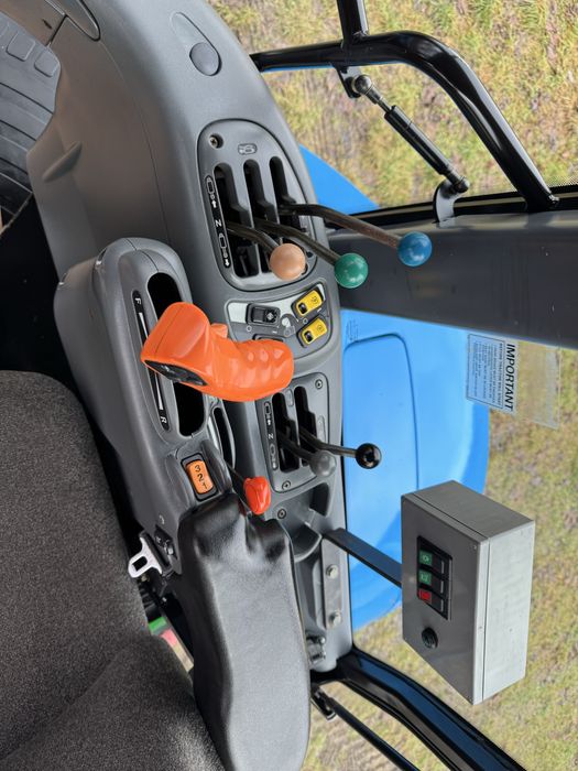 New Holland TV140