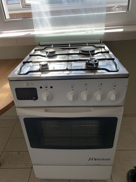 Kuchenka gazowa z elektrycznym piekarnikiem Wrozamet Mastercook