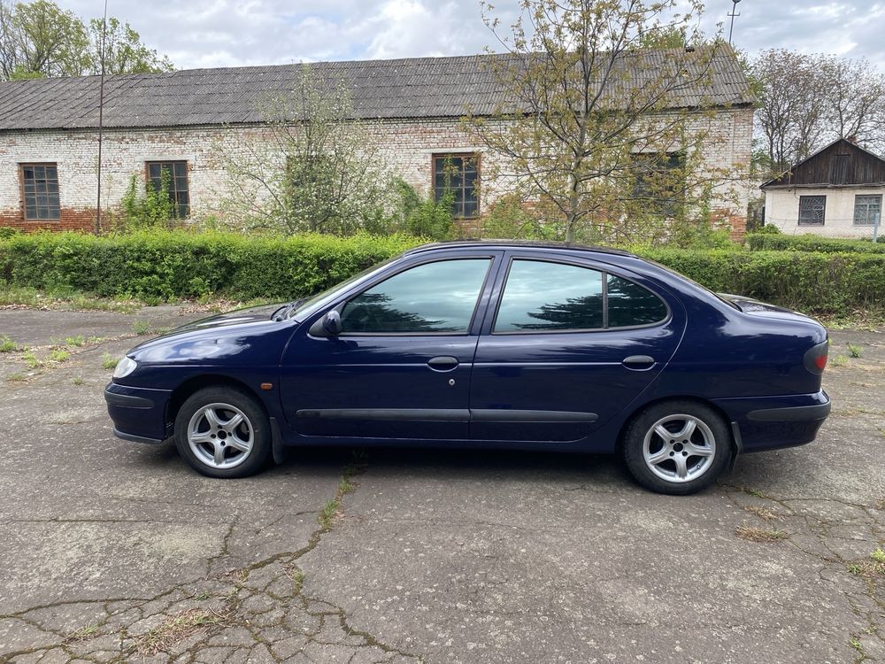 Renault Megane 1.6 газ/бенз