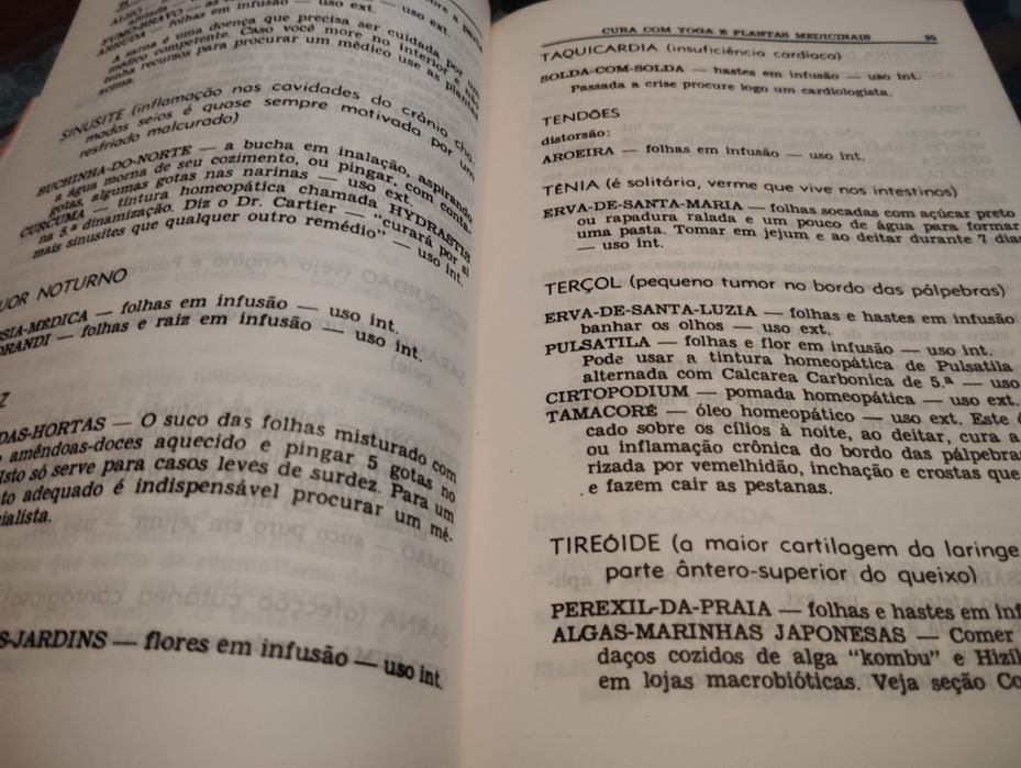 Livro Cura Com Yoga e Plantas Medicinais Usado
