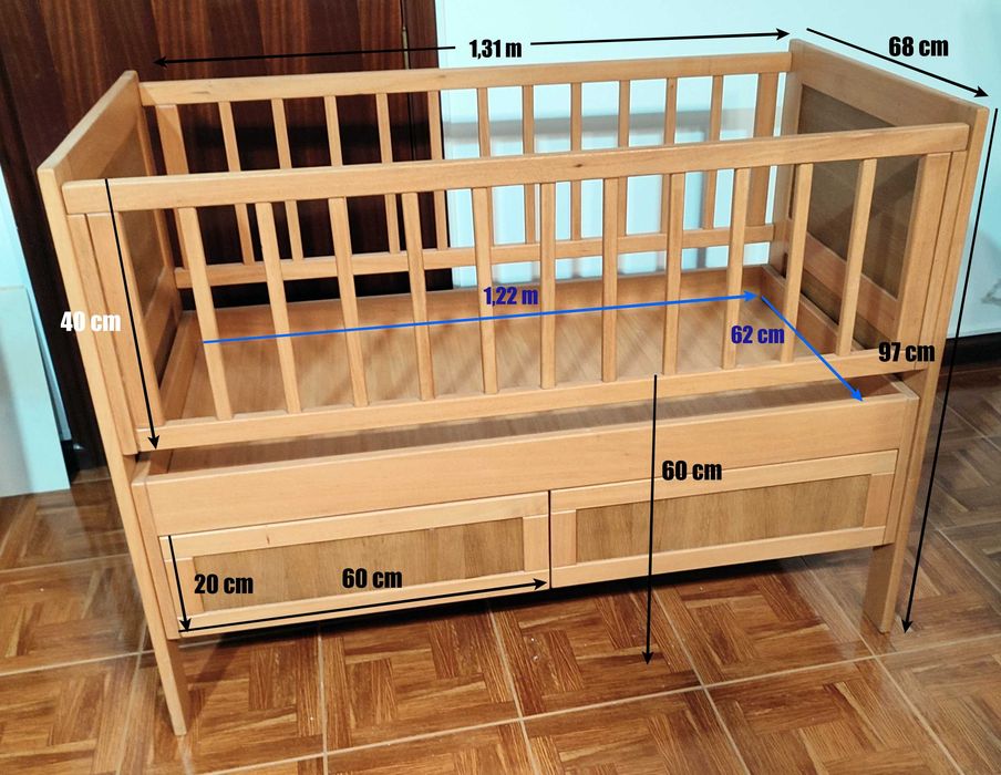 Berço de bébé - criança em madeira maciça (tola) com gavetas
