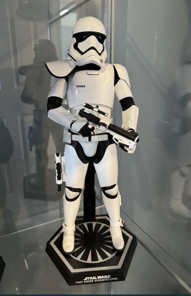 Фигурка Hot toys, Threezero, SPHero