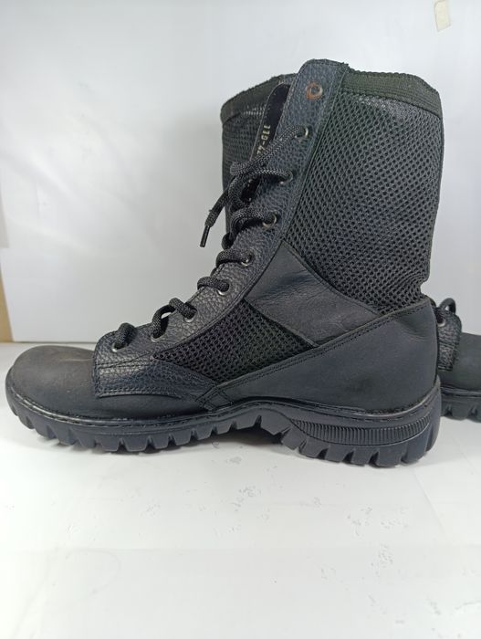 Продам берцы в сетку Combat