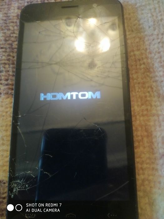 Смартфон хомтом ht16