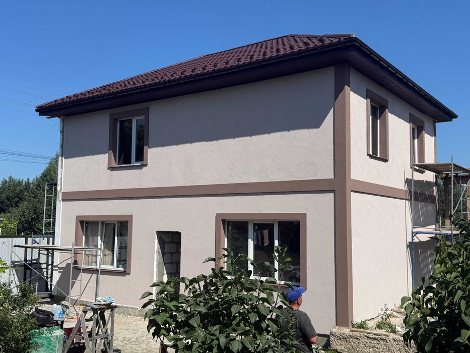 Реконструкція, Кладочні, покрівельні і фасадні роботи.