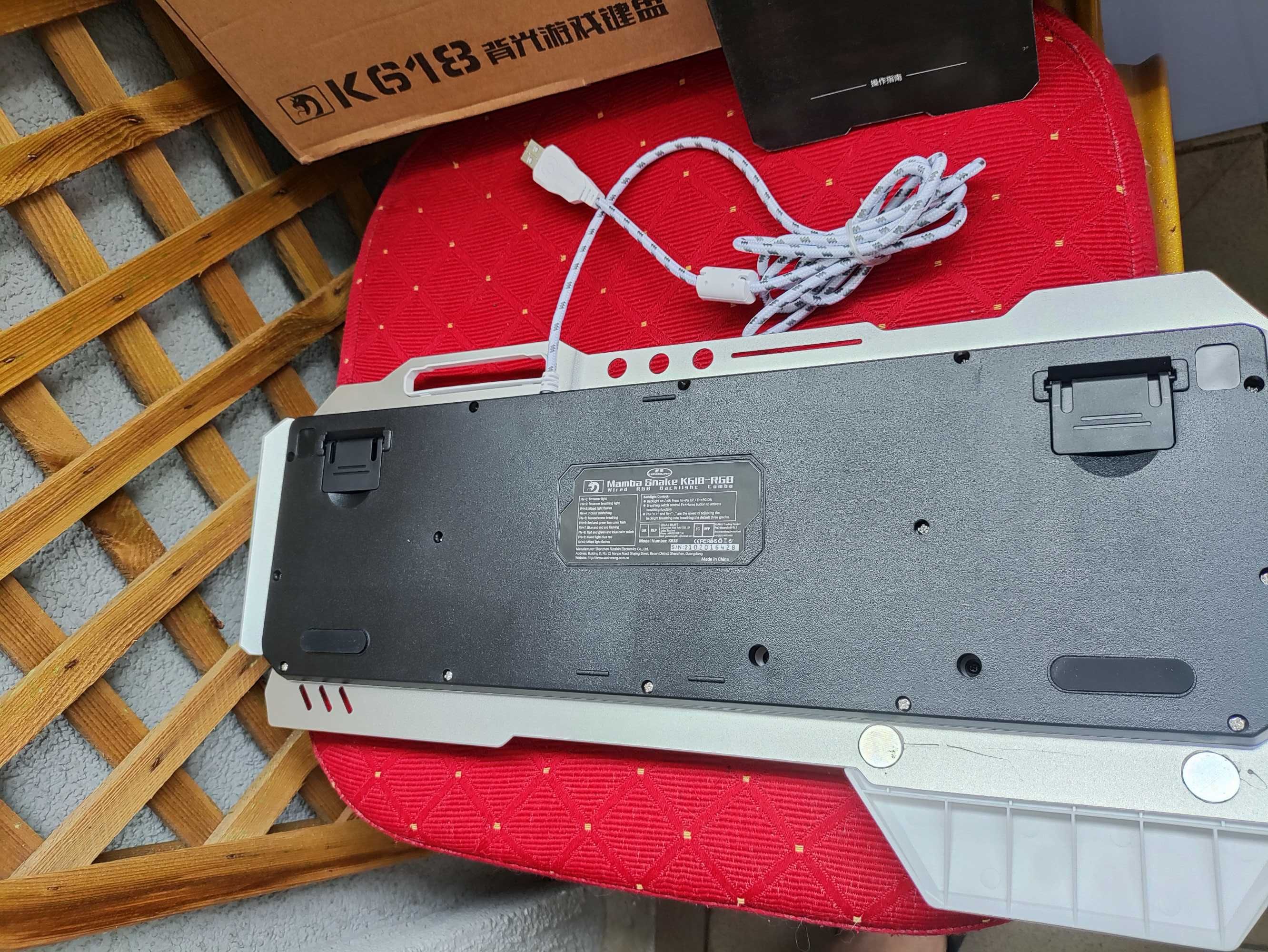 Klawiatura Gamingowa Podświetlana mechaniczna RGB USB M618 dla Graczy