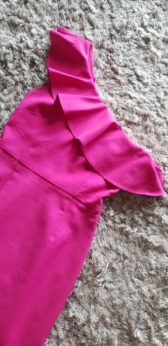 Sukienka na jedno ramię Mohito r. 34 fuksja