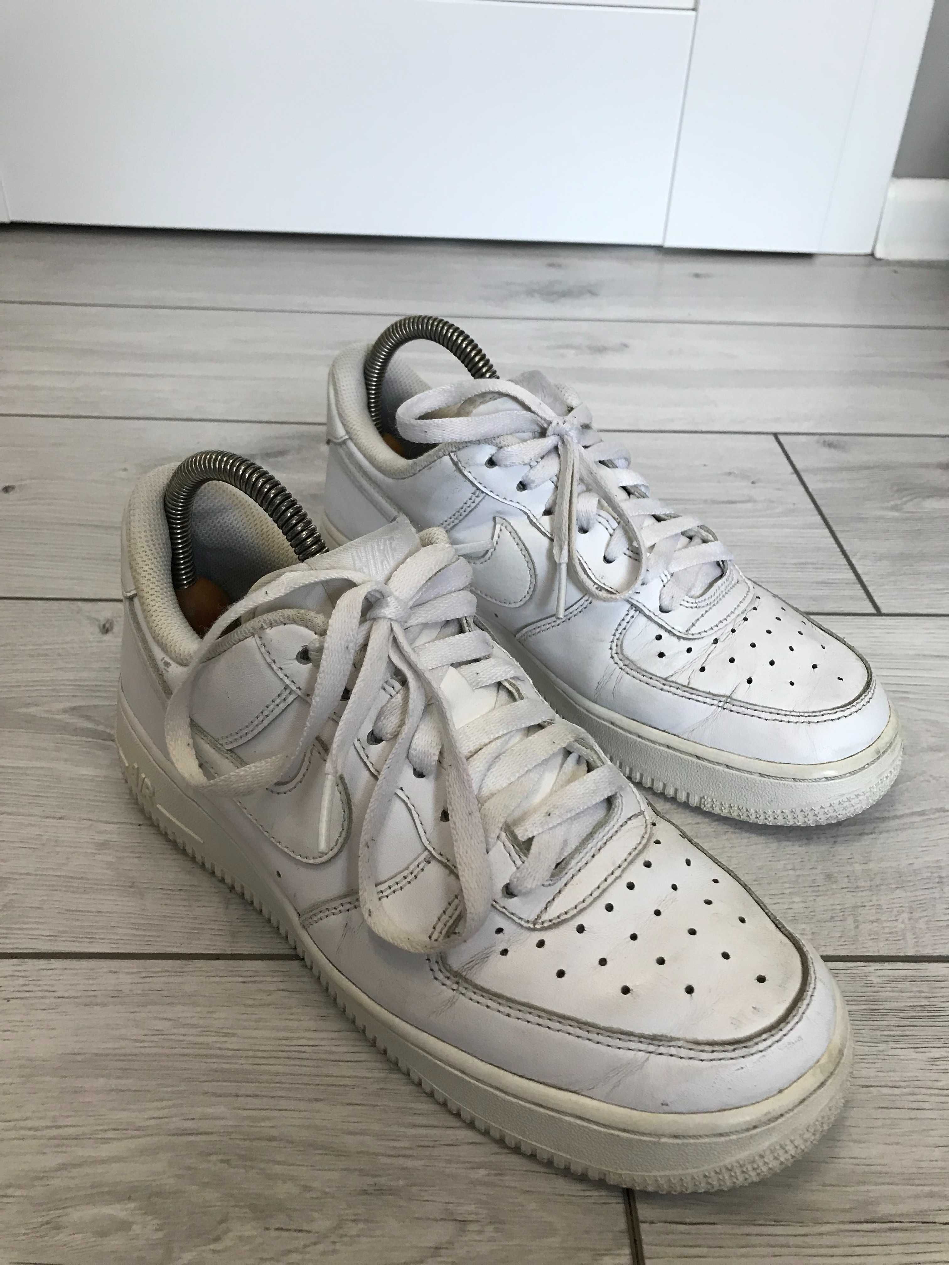 Buty Nike Air Force One low rozm. 38,5