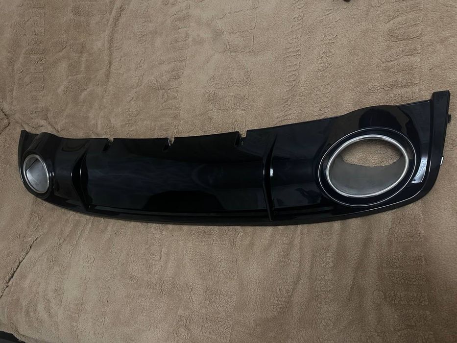 Диффузор Audi з насадками RS Black обичний бампер.А4В8{В8.5} 11-15 рік