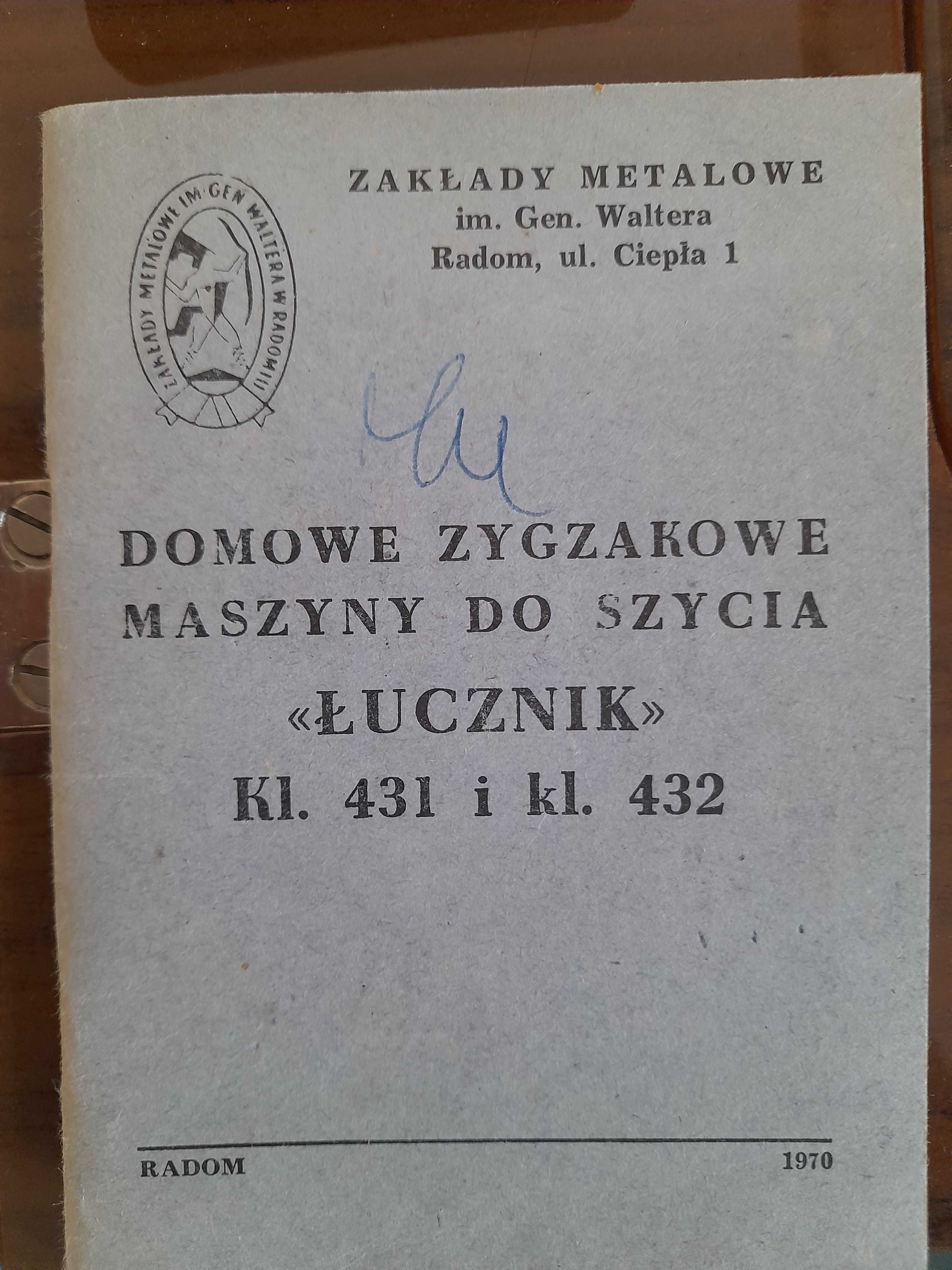 maszyna do szycia Łucznik 432 w meblu
