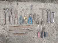 инструменты інструменти - ключи плоскогубцы отвертки одним лотом