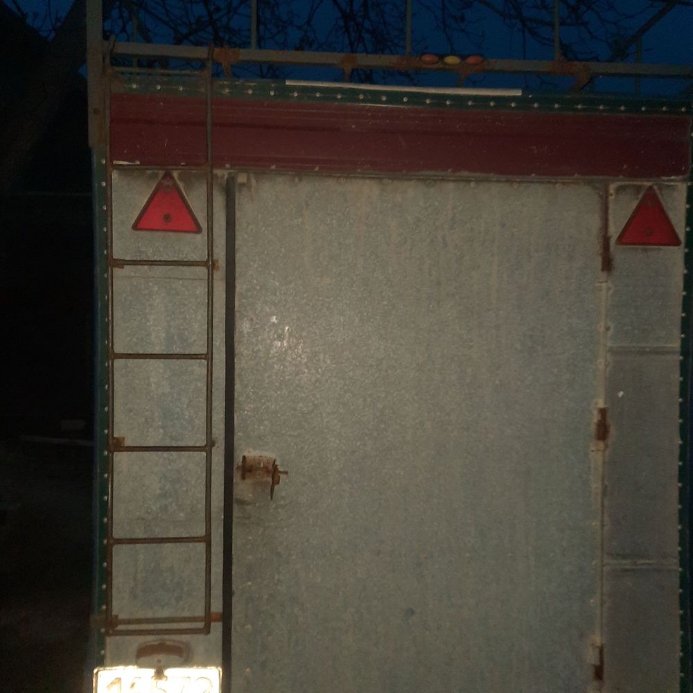 Причіп легковий