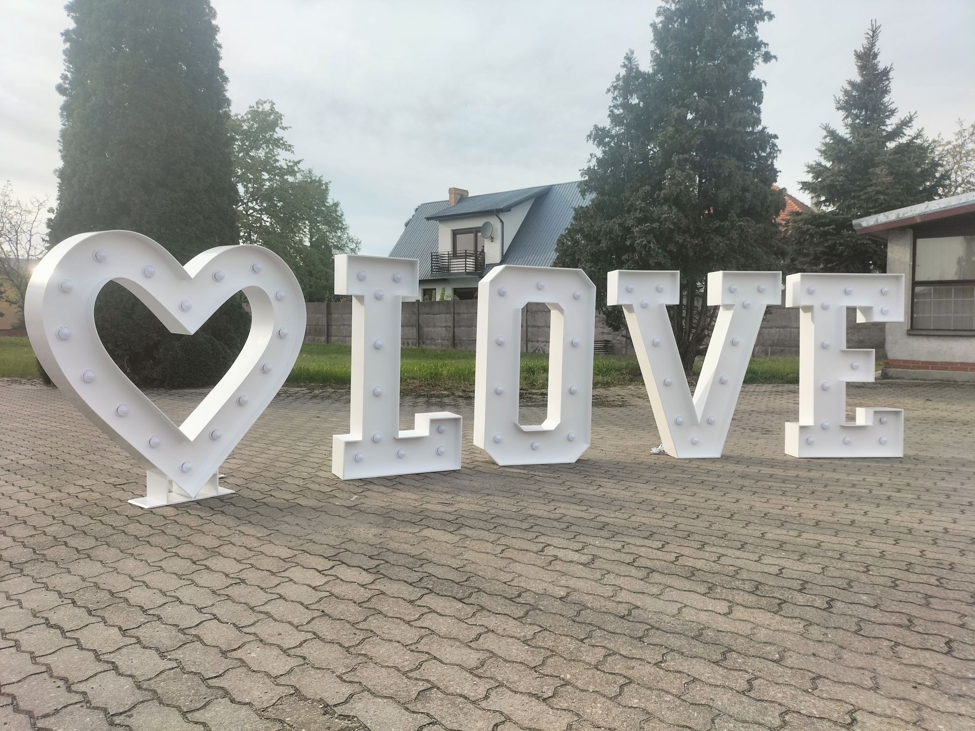 Litery Cyfry podświetlane Napisy świecące LED