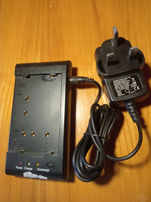 Ładowarka akumula.NiMh 6V