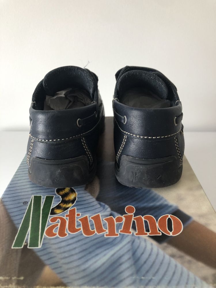 Sapatos Naturino, em bom estado Tamanho 26