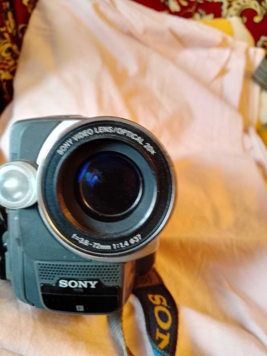 Видеокамера SONY