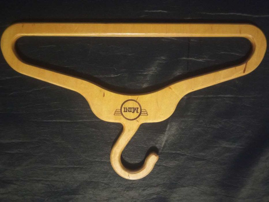 вешалки для одежды / плечики / тремпель (комплект)