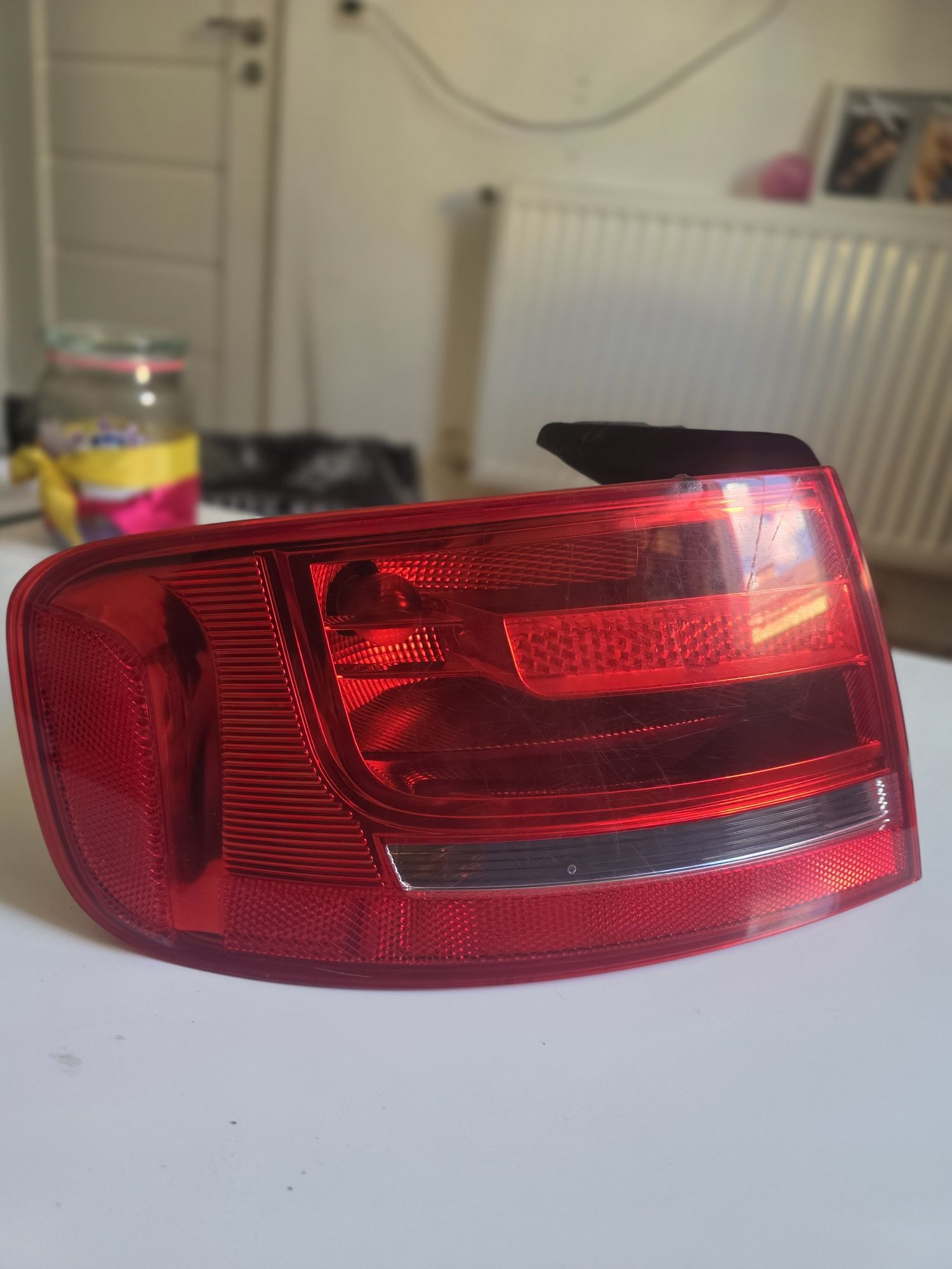 Lampa a4 b8 sedan 2008