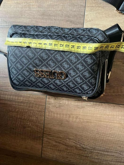 Torebka damska Guess idelna na prezent