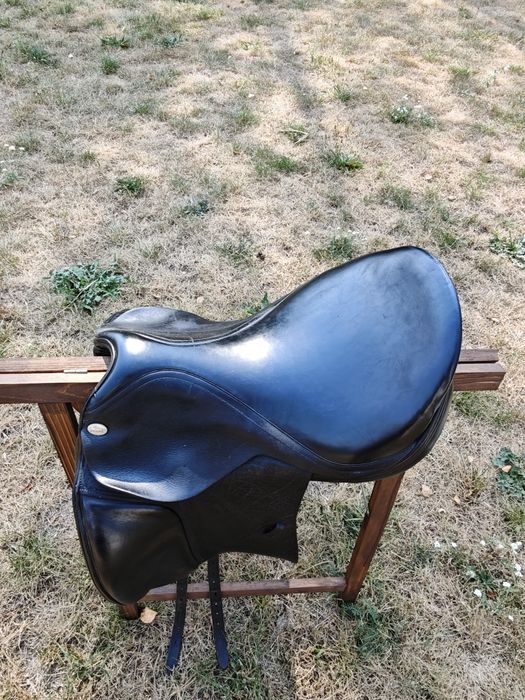 Siodło ujeżdzeniowe Jaguar 17 M